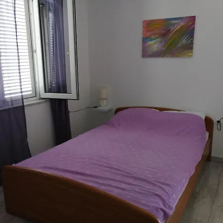 Nevera Appartement Krk Town